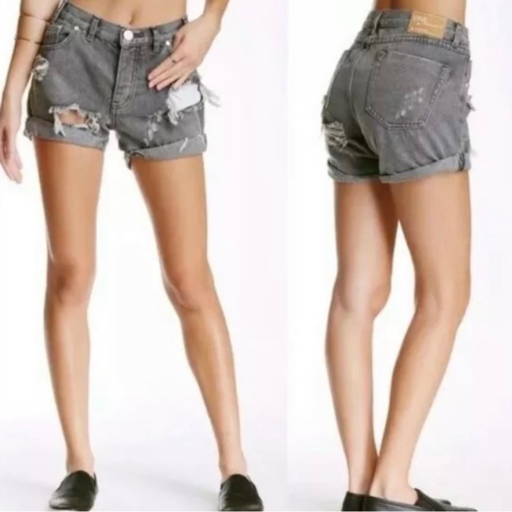 One Teaspoon Chargers Grey Distressed Cuffed size 28 relaxed fit denim shorts